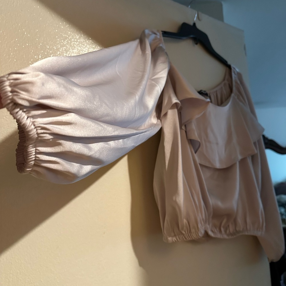 Express Beige Ruffle Blouse - Picture 3 of 5